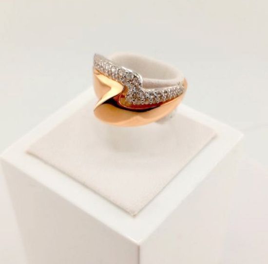 Изображение Золотое кольцо с фианитами