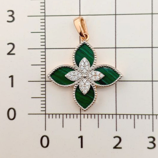 Изображение Золотая подвеска с малахитом