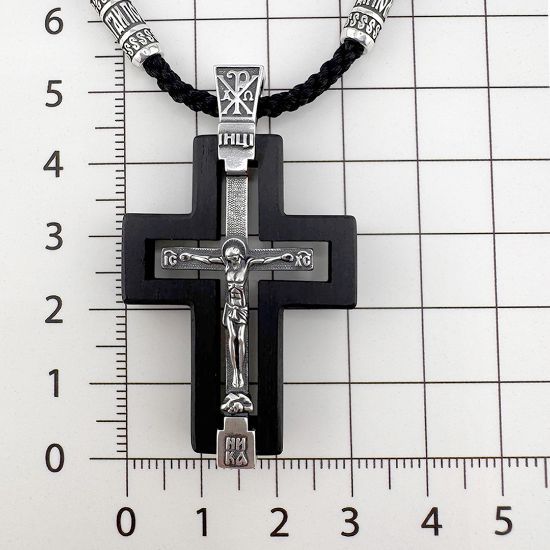 Изображение Крест на дереве с серебром