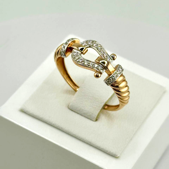 Изображение Золотое кольцо с фианитами