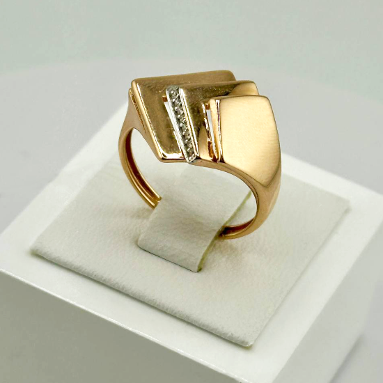 Изображение Золотое кольцо с фианитами