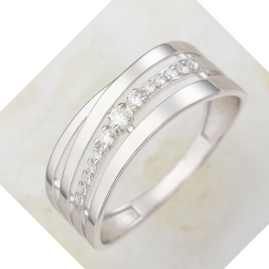 Изображение Серебряное кольцо с фианитами