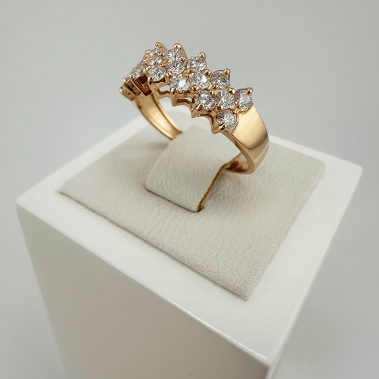 Изображение Золотое кольцо с бриллиантами