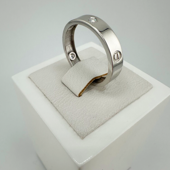 Изображение Золотое кольцо с бриллиантами