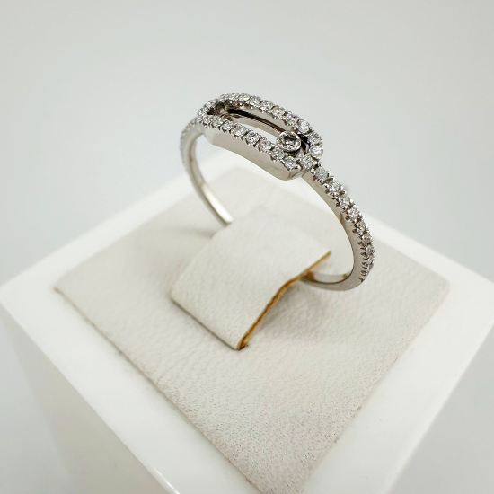 Изображение Золотое кольцо с бриллиантами